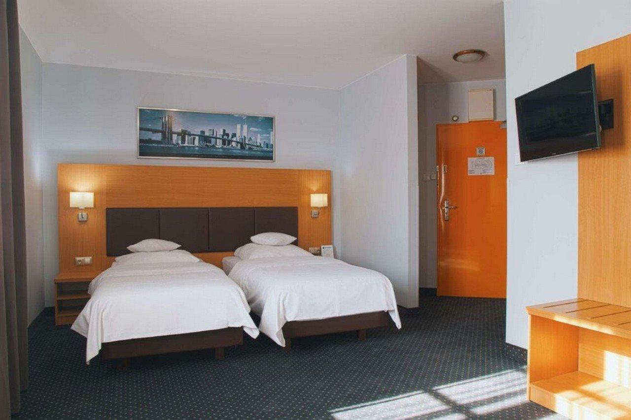 Hotel Poleczki Warsaw Airport 외부 사진